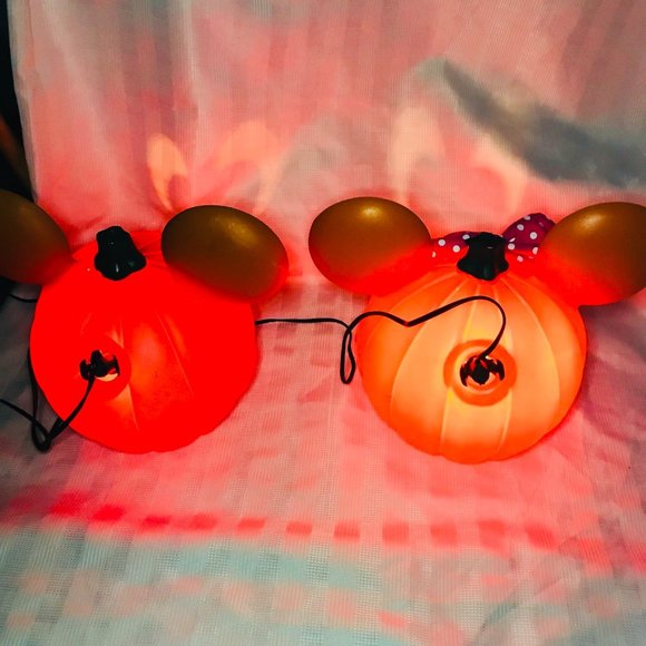 Disney Mickey Mouse Halloween Blow Mold, Light Up Pumpkin, Sold as a Set - Picture 13 of 14